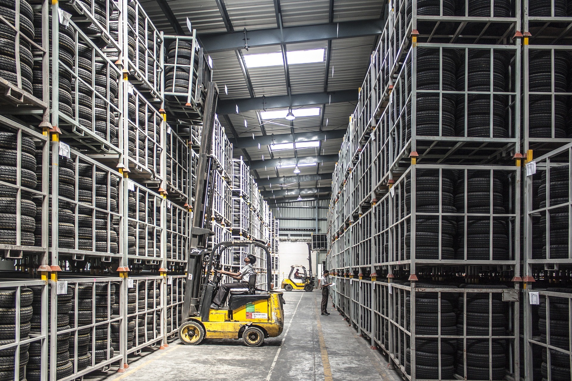How To Simplify Your Warehouse